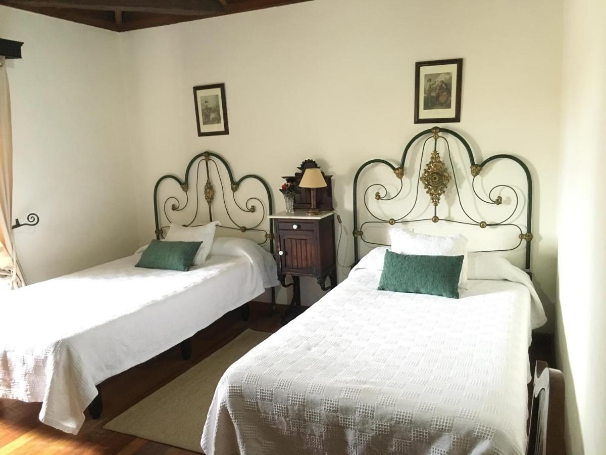 Casa Rural La Ganania 洛斯雷尔雷赫斯 外观 照片